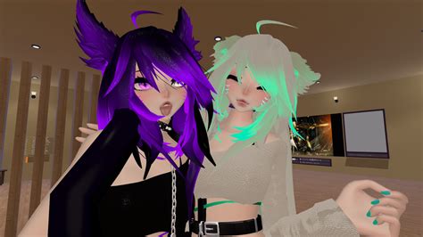 how to get naked avatars in vrchat